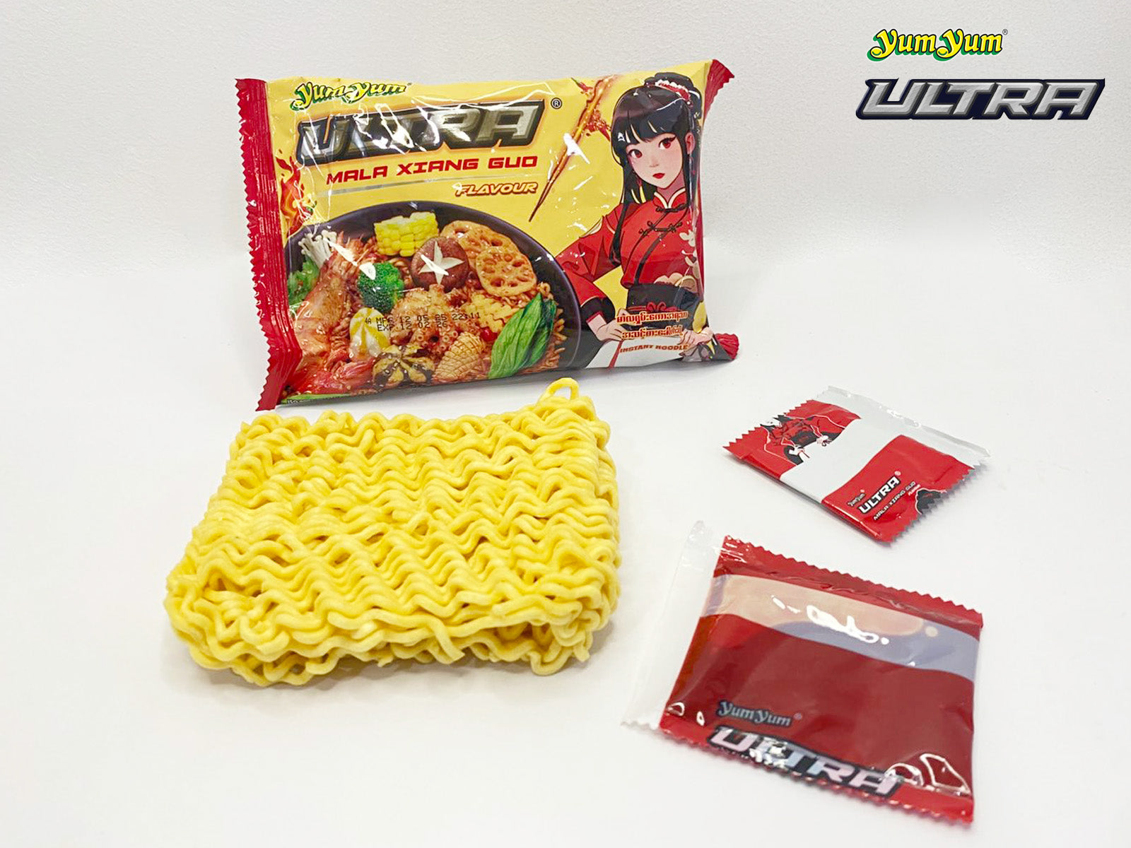 Yum Yum Ultra - Mala Xiang Guo Flavor  Instant Noodle(85g) ပင်လယ်စာ မာလရှမ်းကောအရသာ